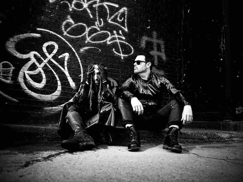 Deadly Apples: Right Place, Right Time